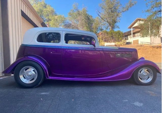 Ford-Victoria-1933-9