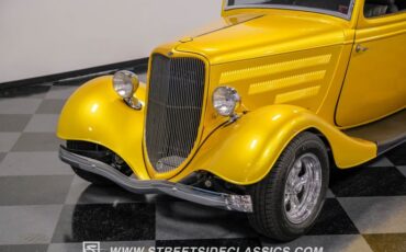 Ford-Victoria-1933-Gold-Gray-28