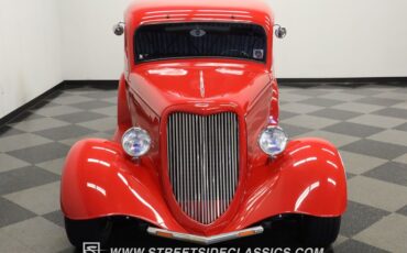 Ford-Victoria-1933-Red-Black-ampamp-Red-18