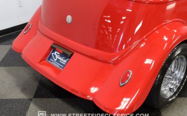 Ford-Victoria-1933-Red-Black-ampamp-Red-27
