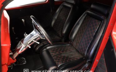Ford-Victoria-1933-Red-Black-ampamp-Red-39