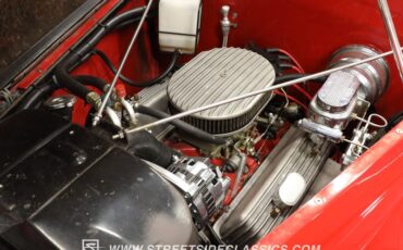 Ford-Victoria-1933-Red-Black-ampamp-Red-4