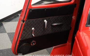 Ford-Victoria-1933-Red-Black-ampamp-Red-45