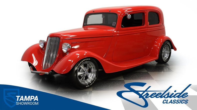Ford-Victoria-1933-Red-Black-ampamp-Red-49