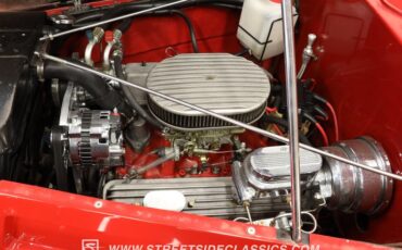 Ford-Victoria-1933-Red-Black-ampamp-Red-6