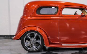 Ford-Victoria-1933-Tangerine-Orange-Doe-Skin-Tan-33