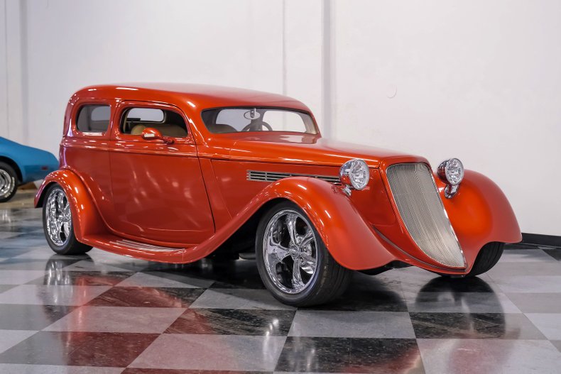 Ford-Victoria-1933-Tangerine-Orange-Doe-Skin-Tan-4