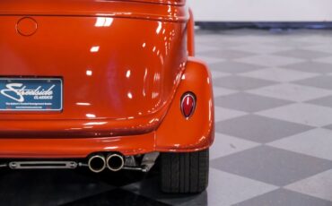 Ford-Victoria-1933-Tangerine-Orange-Doe-Skin-Tan-47