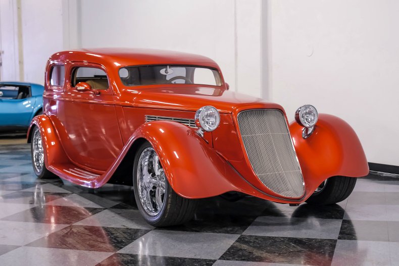 Ford-Victoria-1933-Tangerine-Orange-Doe-Skin-Tan-5