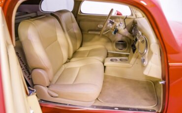 Ford-Victoria-1933-Tangerine-Orange-Doe-Skin-Tan-9