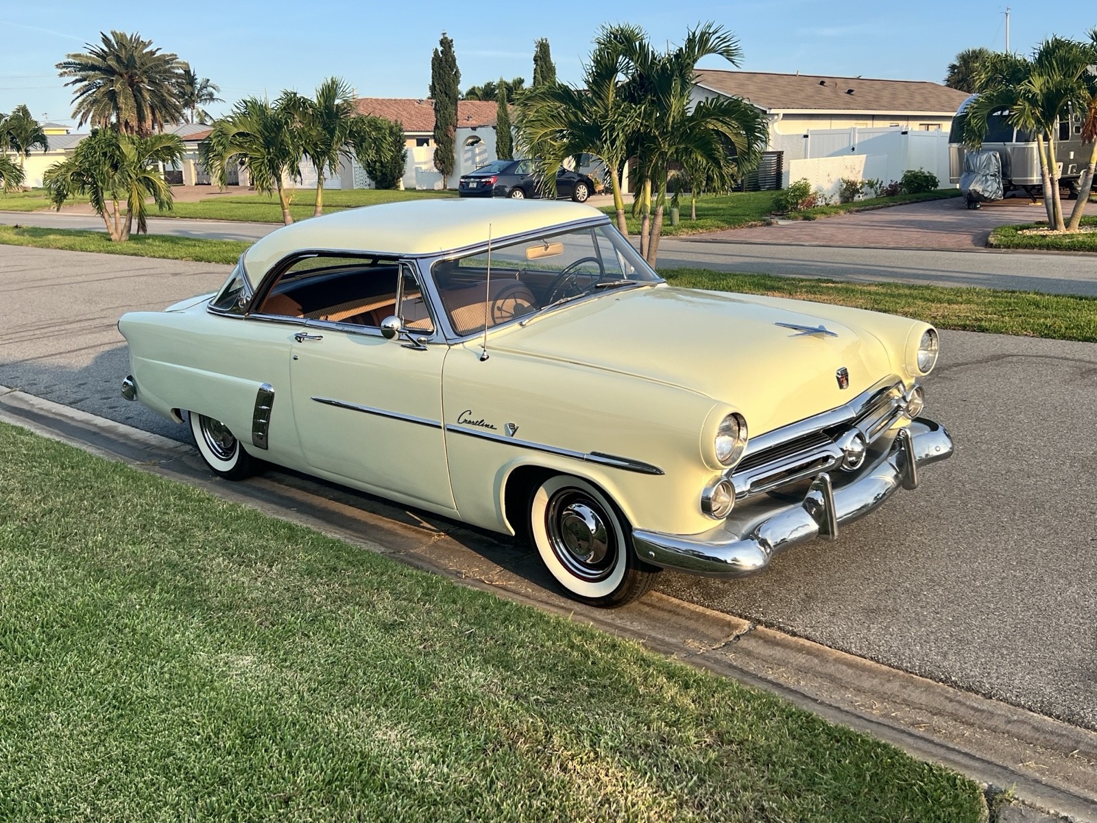 Ford-Victoria-1952-23