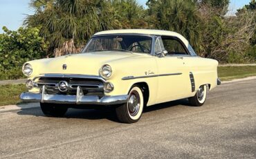 Ford-Victoria-1952