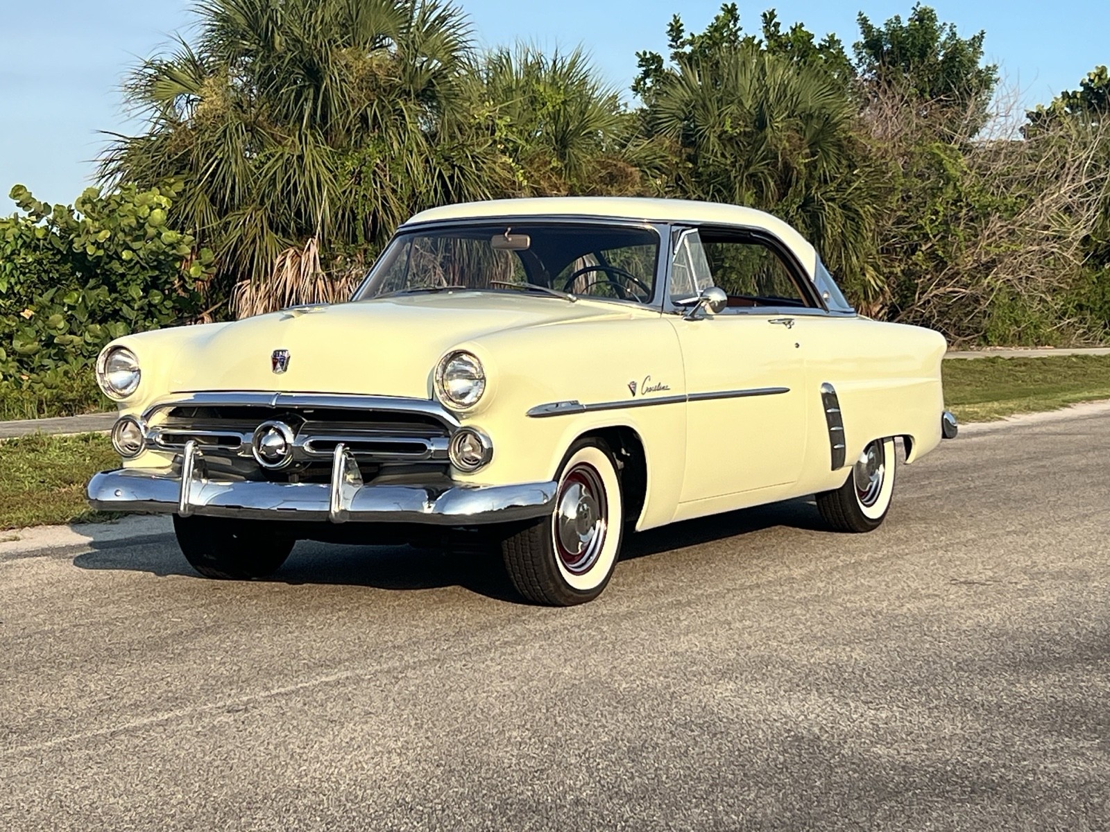 Ford Victoria 1952