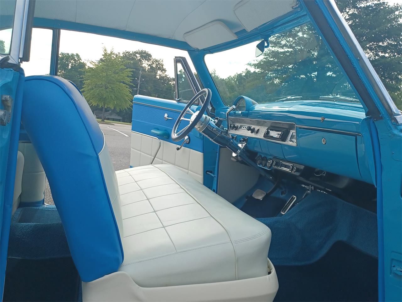 Ford-Victoria-1954-Lagoon-blue-Blue-and-white-8