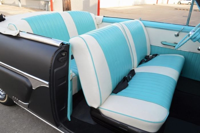 Ford-Victoria-1954-Matte-Black-BlueWhite-1