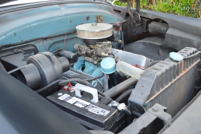 Ford-Victoria-1954-Matte-Black-BlueWhite-14