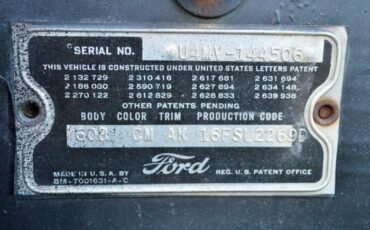 Ford-Victoria-1954-Matte-Black-BlueWhite-16