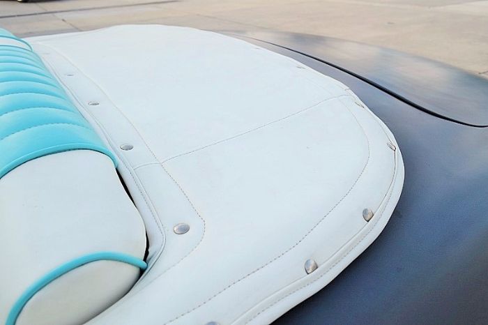 Ford-Victoria-1954-Matte-Black-BlueWhite-2