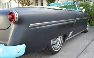 Ford-Victoria-1954-Matte-Black-BlueWhite-25