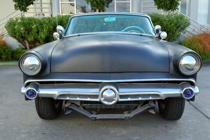 Ford-Victoria-1954-Matte-Black-BlueWhite-26