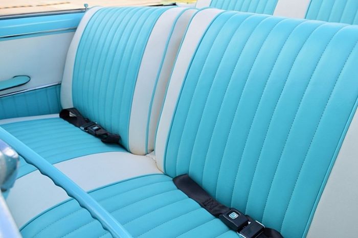 Ford-Victoria-1954-Matte-Black-BlueWhite-31