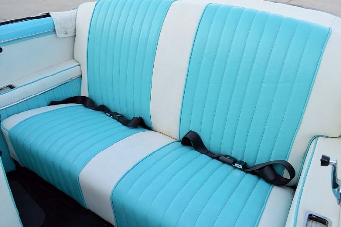 Ford-Victoria-1954-Matte-Black-BlueWhite-32