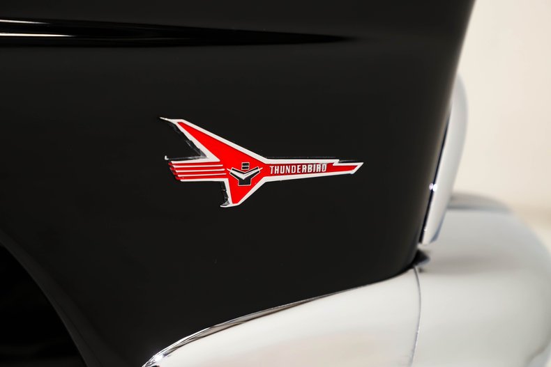 Ford-Victoria-1956-Raven-Black-Black-10