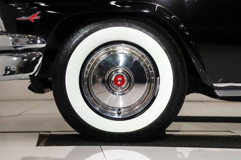 Ford-Victoria-1956-Raven-Black-Black-11
