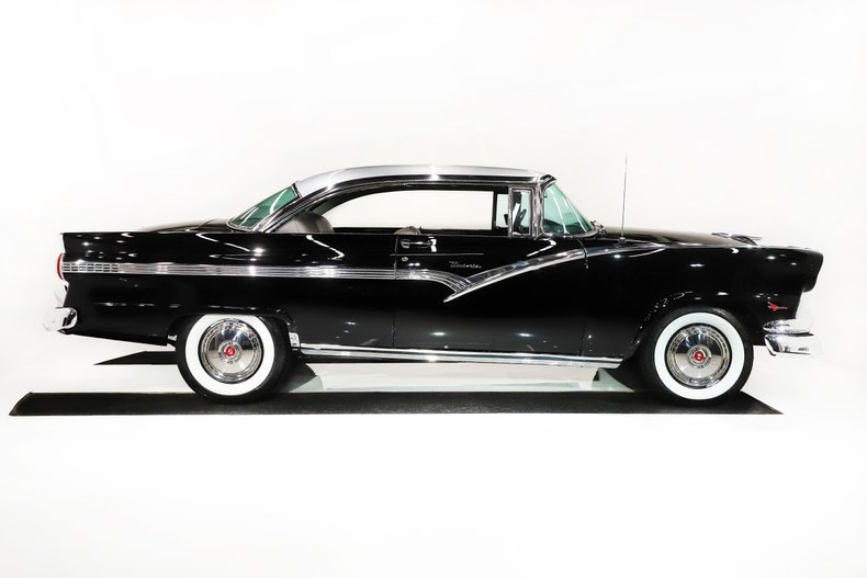 Ford-Victoria-1956-Raven-Black-Black-22