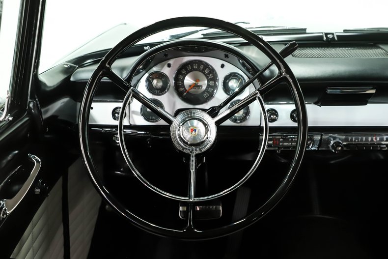 Ford-Victoria-1956-Raven-Black-Black-23