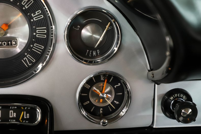Ford-Victoria-1956-Raven-Black-Black-27