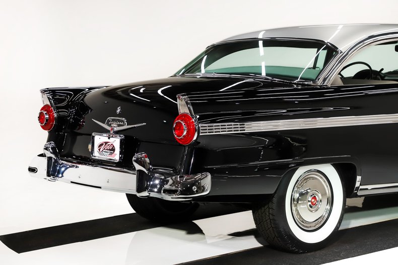 Ford-Victoria-1956-Raven-Black-Black-31