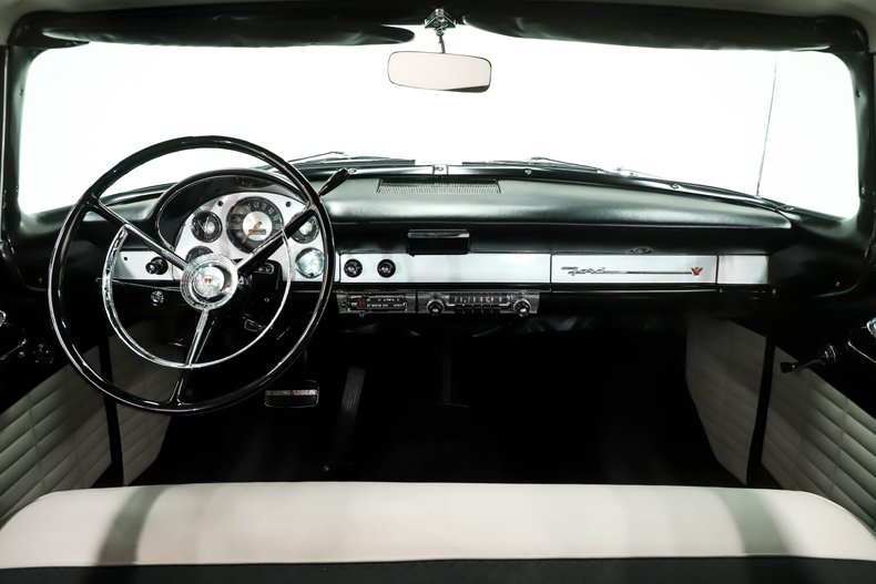 Ford-Victoria-1956-Raven-Black-Black-32