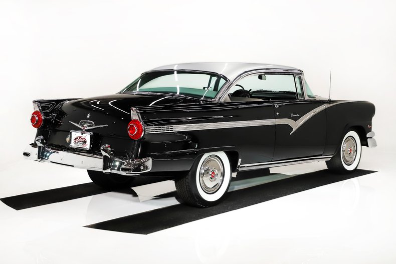 Ford-Victoria-1956-Raven-Black-Black-33