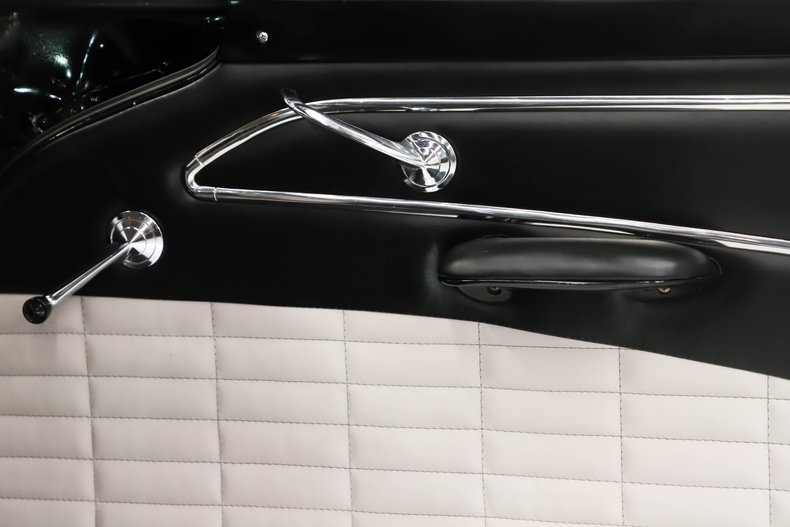 Ford-Victoria-1956-Raven-Black-Black-39