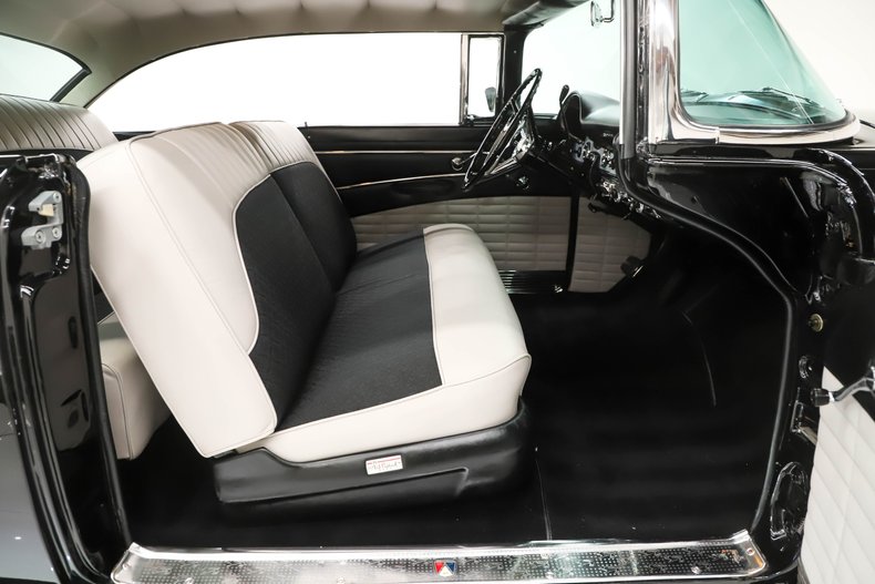 Ford-Victoria-1956-Raven-Black-Black-8