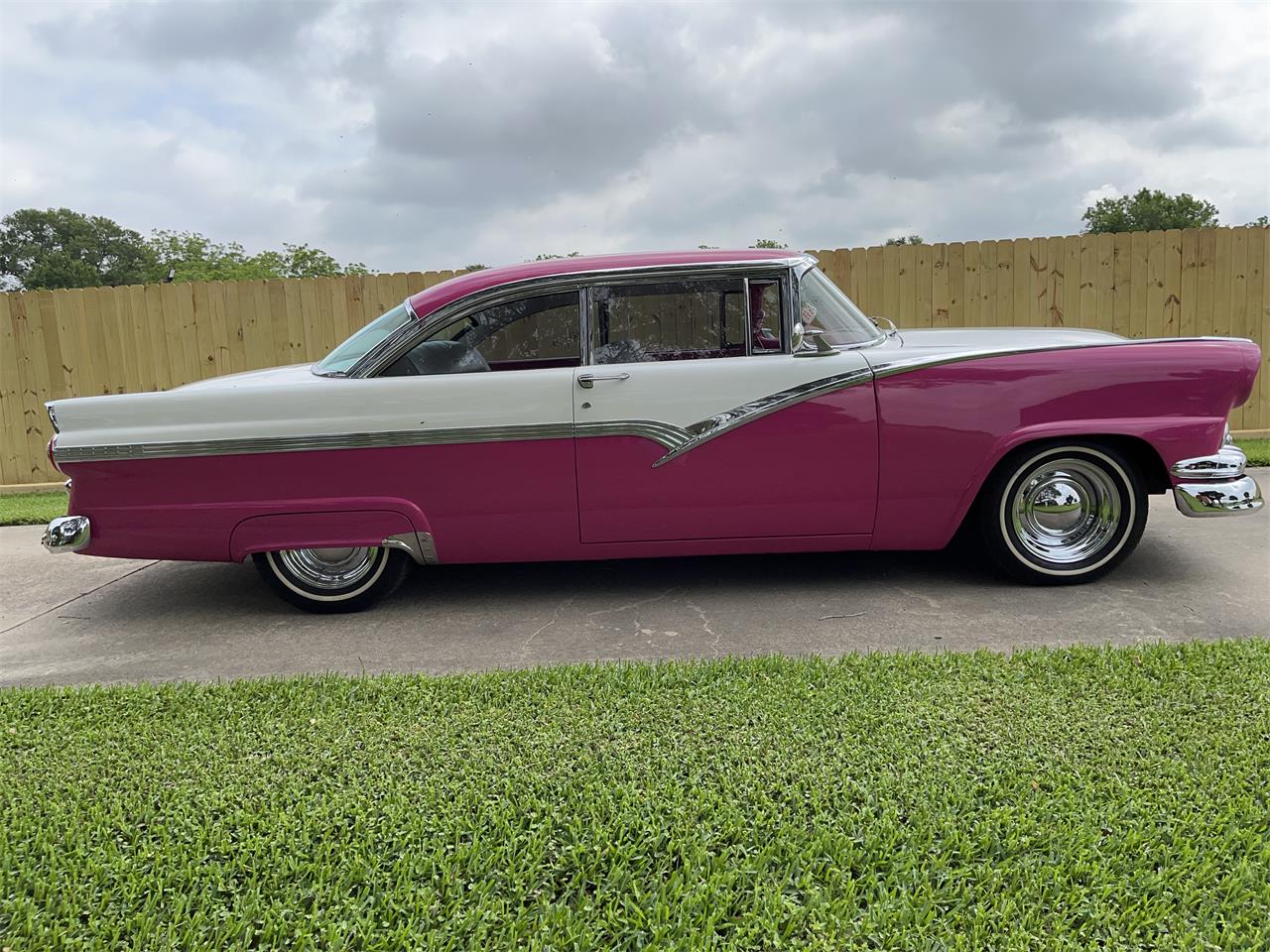Ford-Victoria-1956-pinkwhite-pinkwhite-12