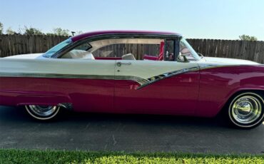Ford-Victoria-1956-pinkwhite-pinkwhite