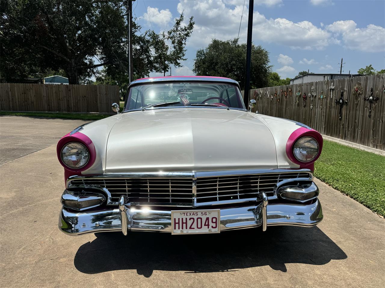 Ford-Victoria-1956-pinkwhite-pinkwhite-5