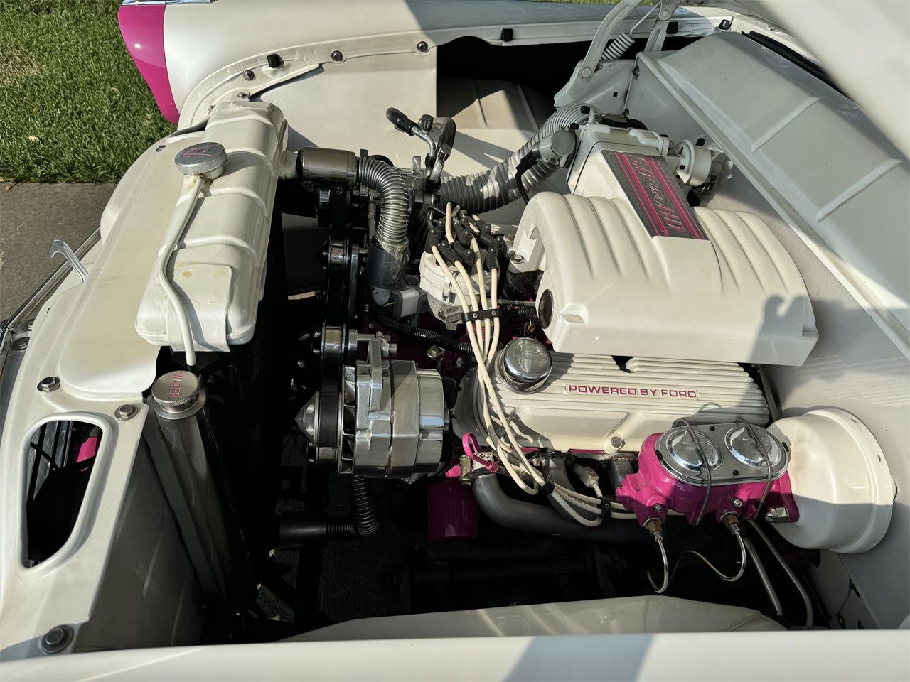 Ford-Victoria-1956-pinkwhite-pinkwhite-7