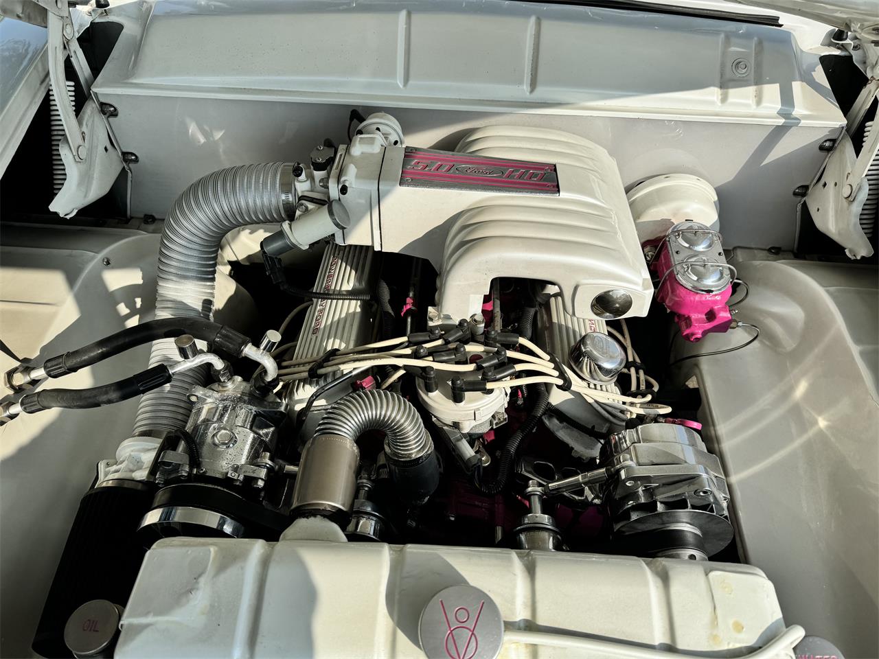 Ford-Victoria-1956-pinkwhite-pinkwhite-8