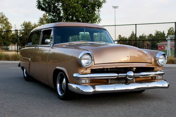 Ford-Wagon-1953-Fawn-Brown-Brown-1