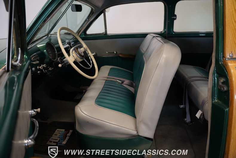 Ford-Woody-1950-Metallic-Green-Green-1