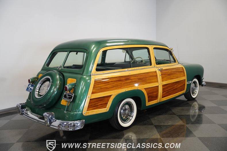 Ford-Woody-1950-Metallic-Green-Green-27