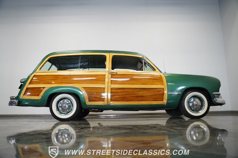 Ford-Woody-1950-Metallic-Green-Green-28