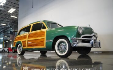 Ford-Woody-1950-Metallic-Green-Green-31
