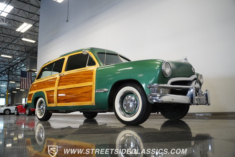 Ford-Woody-1950-Metallic-Green-Green-31