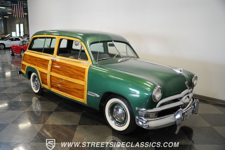 Ford-Woody-1950-Metallic-Green-Green-33