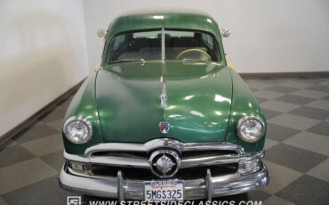 Ford-Woody-1950-Metallic-Green-Green-34