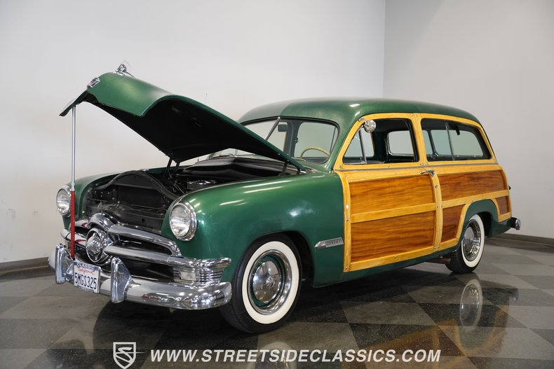 Ford-Woody-1950-Metallic-Green-Green-43